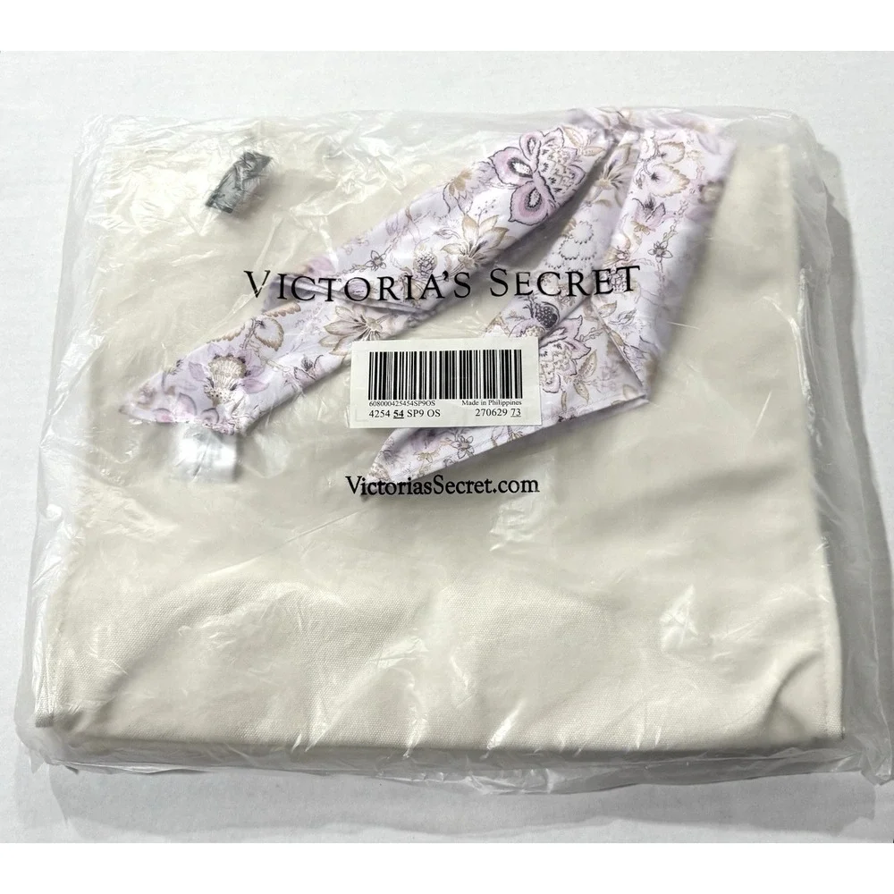 Victoria's Secret Tote Bag Limited Edition Floral Embossed White Cream & Scarf